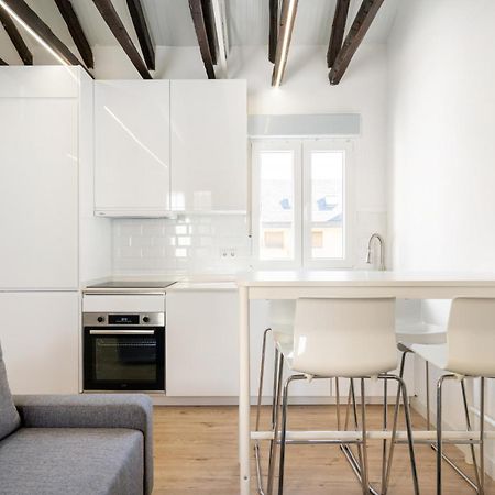 Apartamentos En La Avda De La Albufera Alquiler Temporal Madrid Eksteriør billede