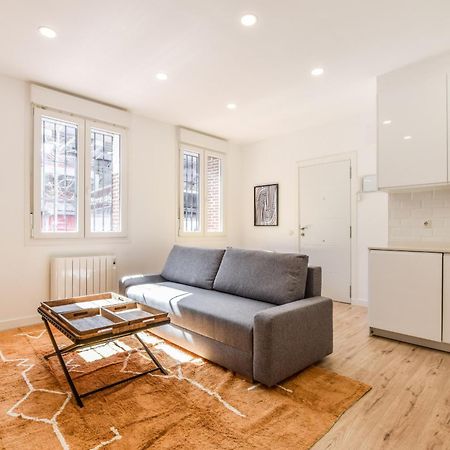 Apartamentos En La Avda De La Albufera Alquiler Temporal Madrid Eksteriør billede