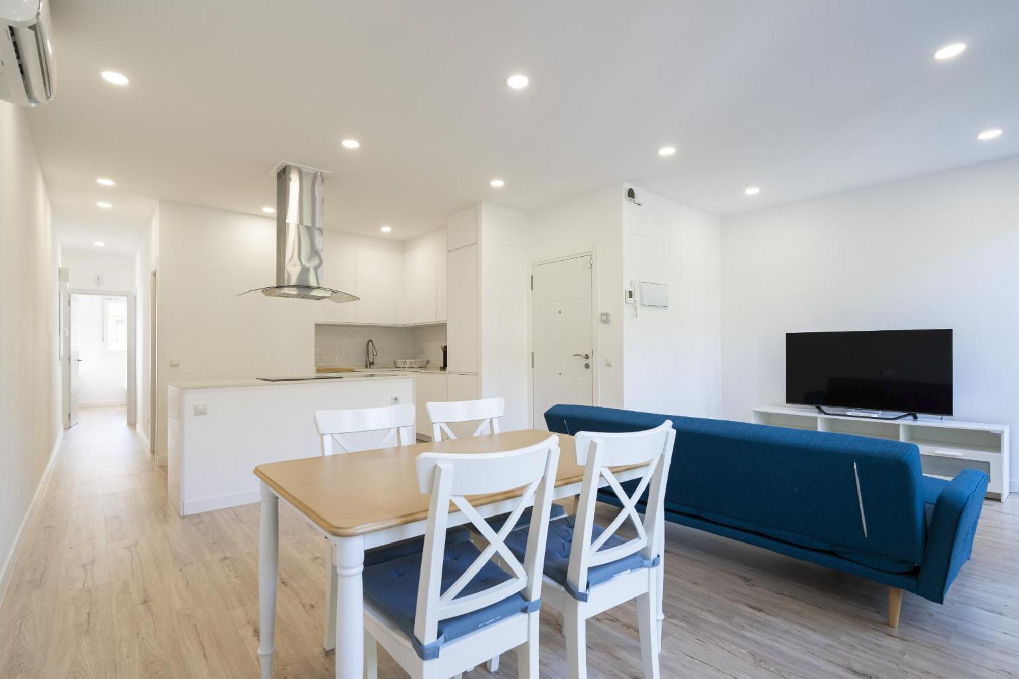 Apartamentos En La Avda De La Albufera Alquiler Temporal Madrid Eksteriør billede