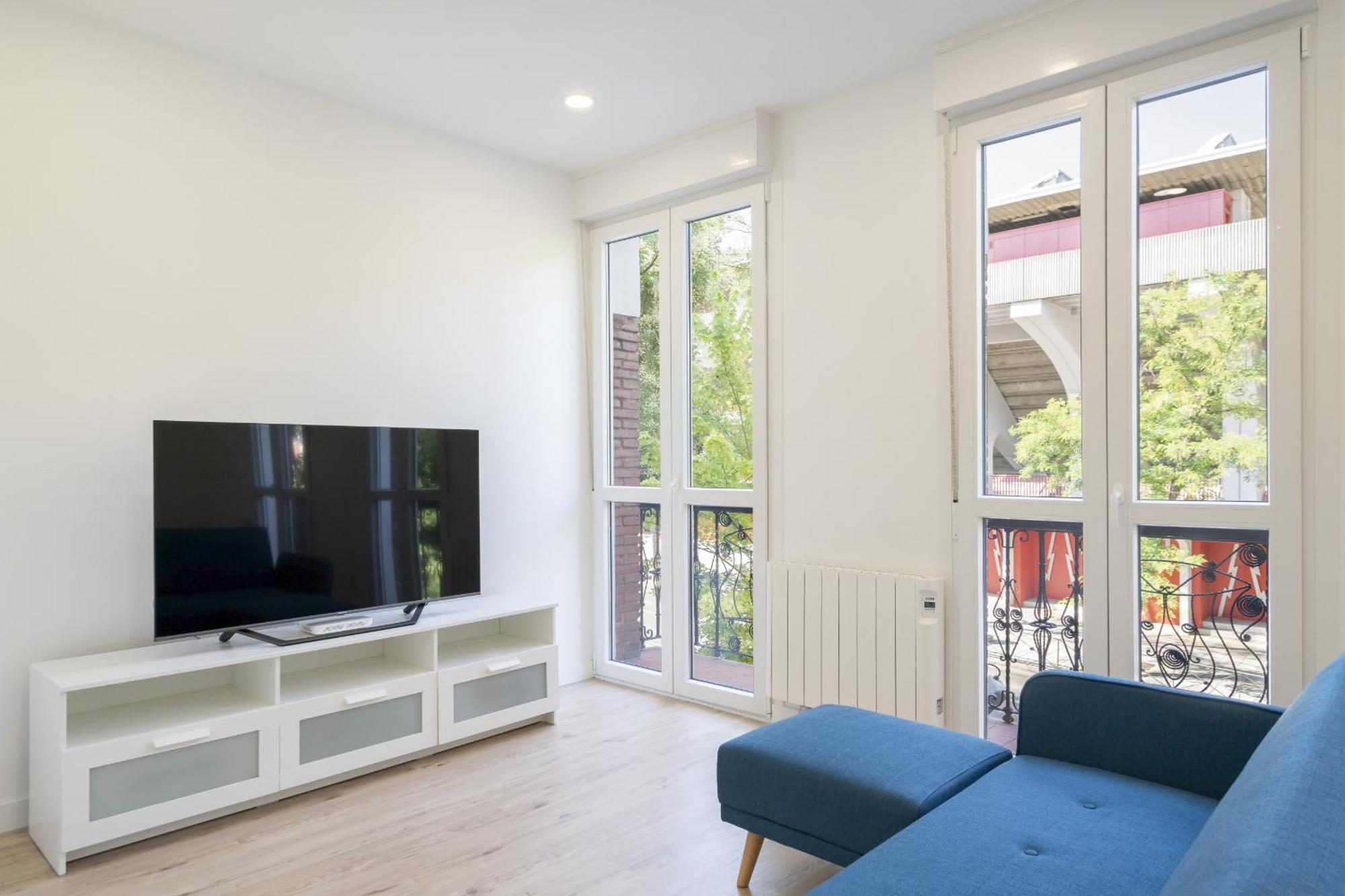 Apartamentos En La Avda De La Albufera Alquiler Temporal Madrid Eksteriør billede