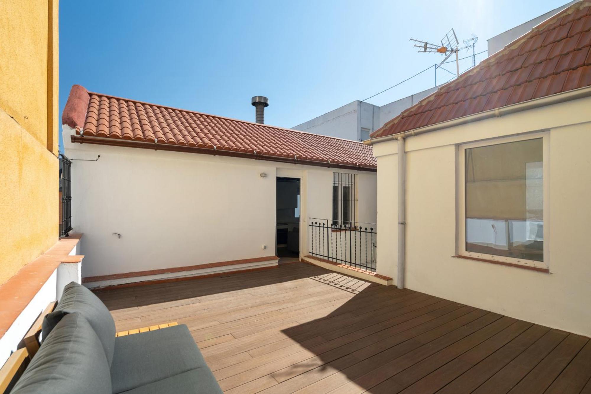 Apartamentos En La Avda De La Albufera Alquiler Temporal Madrid Eksteriør billede