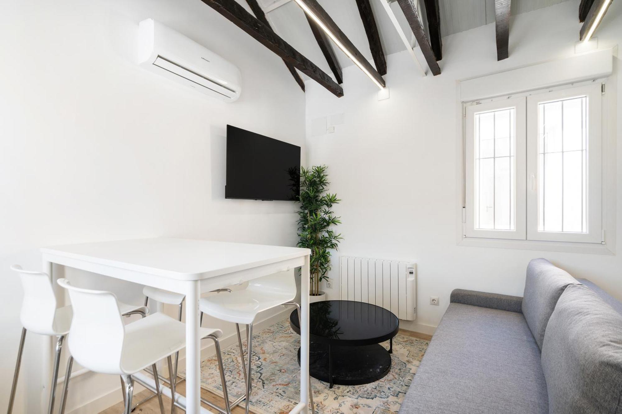 Apartamentos En La Avda De La Albufera Alquiler Temporal Madrid Eksteriør billede