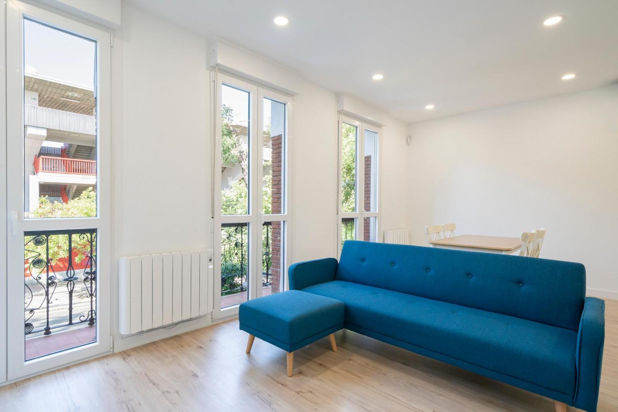 Apartamentos En La Avda De La Albufera Alquiler Temporal Madrid Eksteriør billede